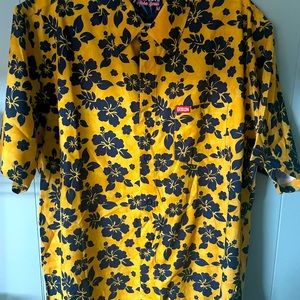 Mens Dixxon aloha button down shirt size XL.